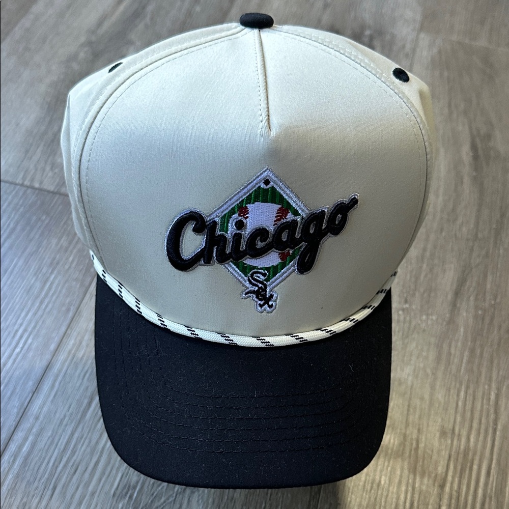 Chicago White Sox ‘93 AL west champs Embroidered Beige and Black Cap